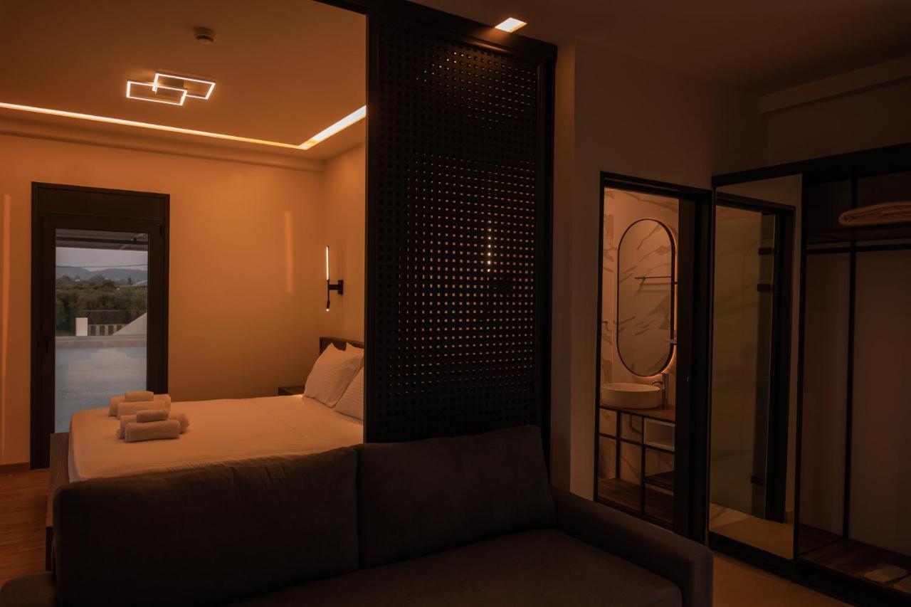 Salt Boutique Hotel Palouki Exteriér fotografie